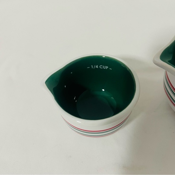 Chantal Ceramic Measuring Cups 3 Piece Set Green/White 1 Cup, 1/2 Cup, 1/4 Cup - Picture 3 of 8